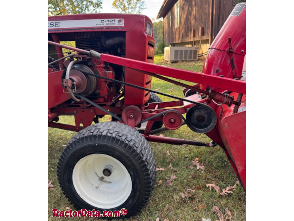 Snowblower mounting and PTO drive on the Wheel Horse C-121.