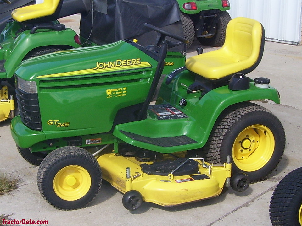 John Deere GT245