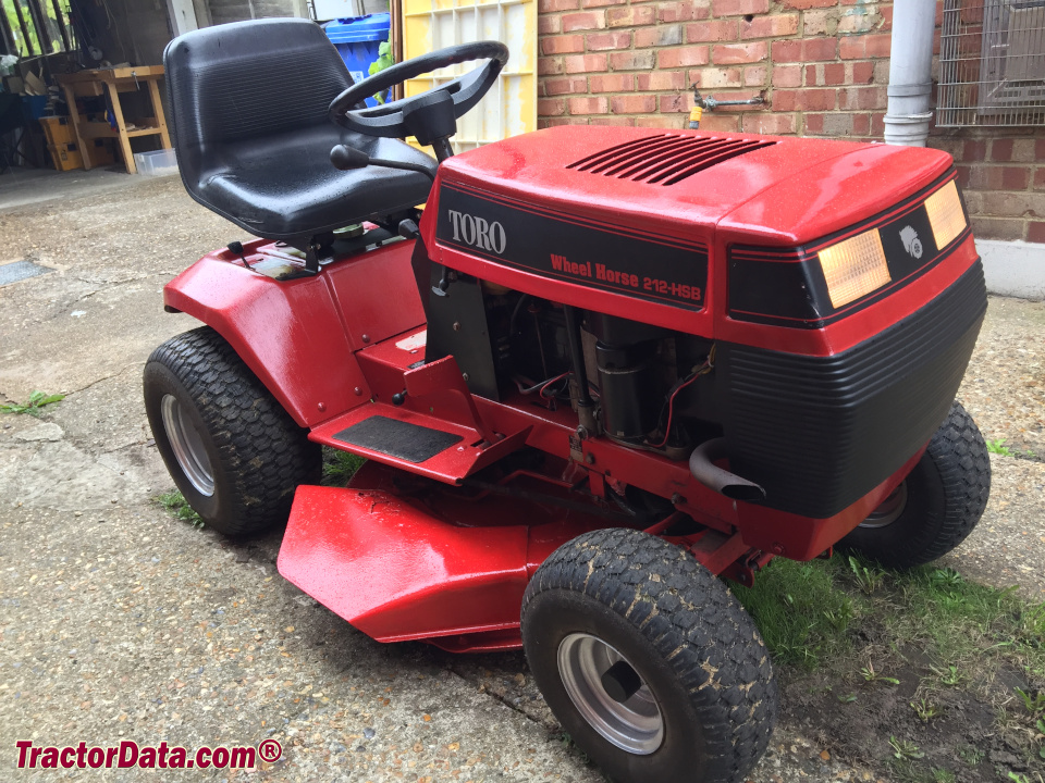 Toro Wheel Horse 212-HSB lawn tractor.
