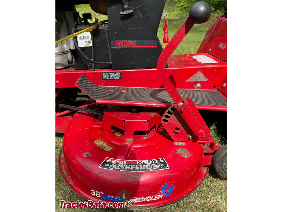 Toro Wheel Horse 38 Recycler mowing deck.