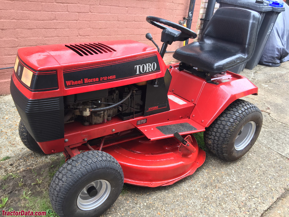 Wheel Horse 212H tractor photos information