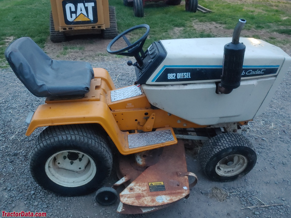 Cub Cadet 882