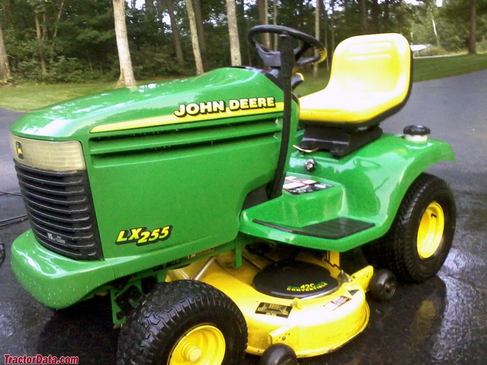 John Deere LX255