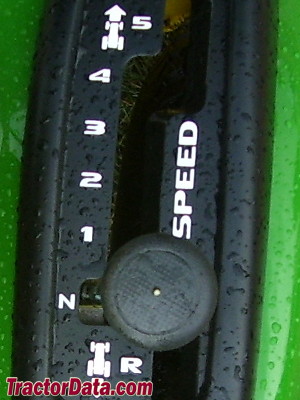 John Deere LA105 transmission controls