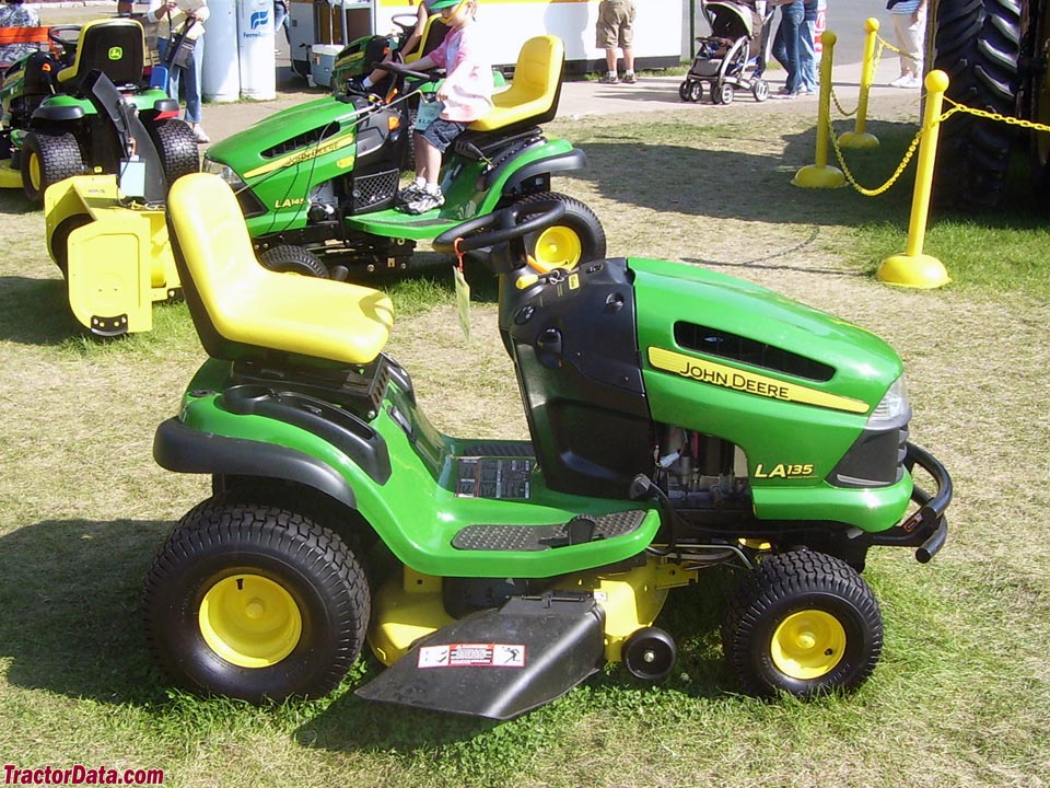 John Deere LA135