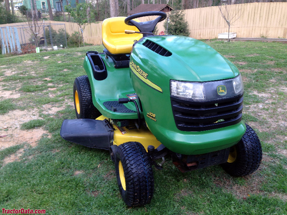 John Deere L108