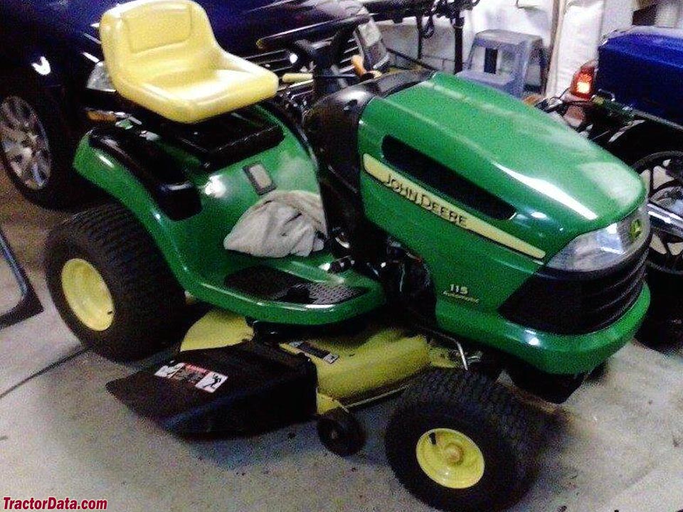 John Deere 115 lawn tractor, right side.