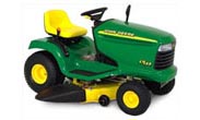 John Deere LT133 tractor photo