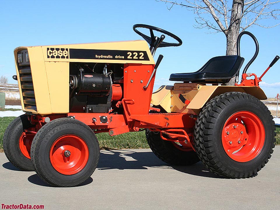 1973 J.I. Case model 222 garden tractor with hydraulic lift
