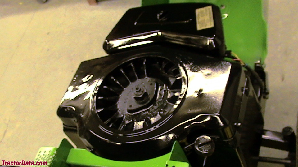 John Deere 116 engine image