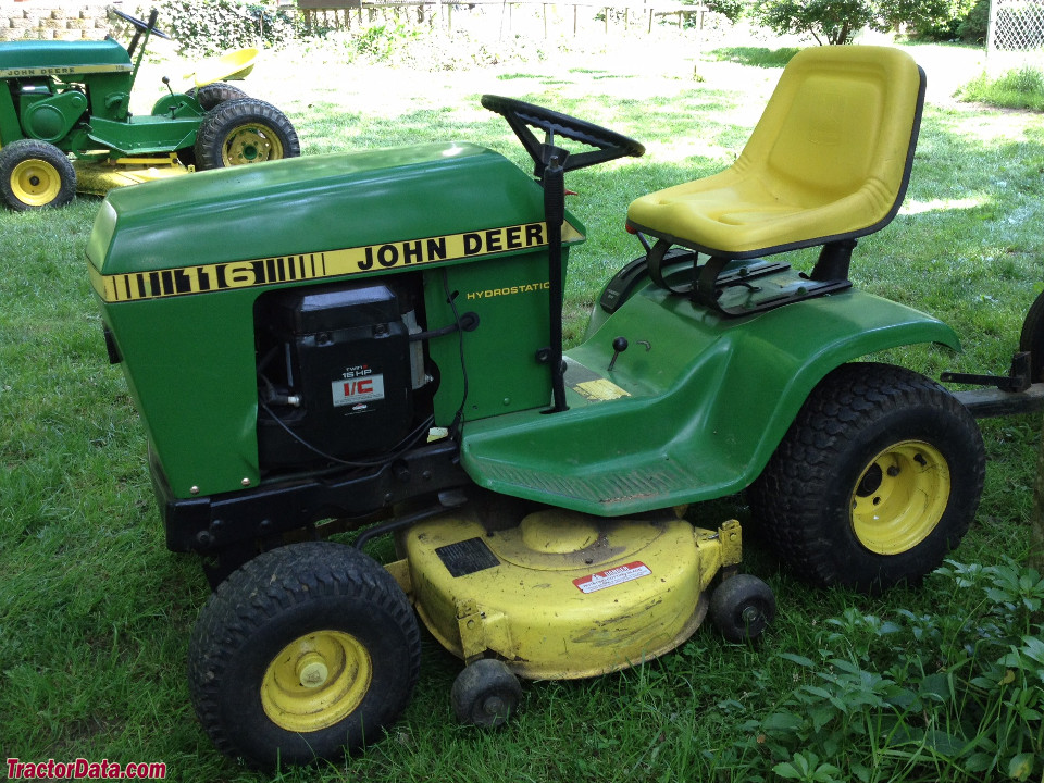 John Deere 116H