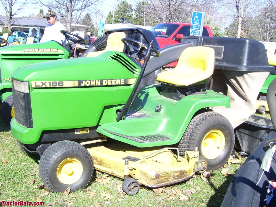 John Deere LX188