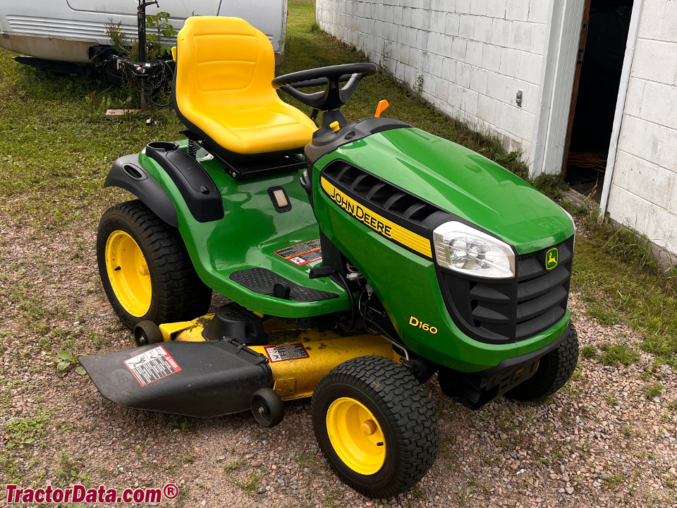 John Deere D160