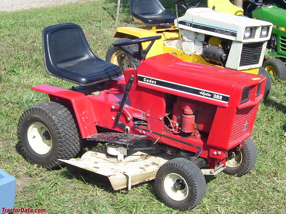 Cub Cadet 382