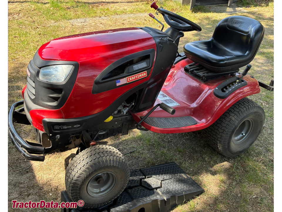 Sears Craftsman 917.28851 lawn tractor, left side.
