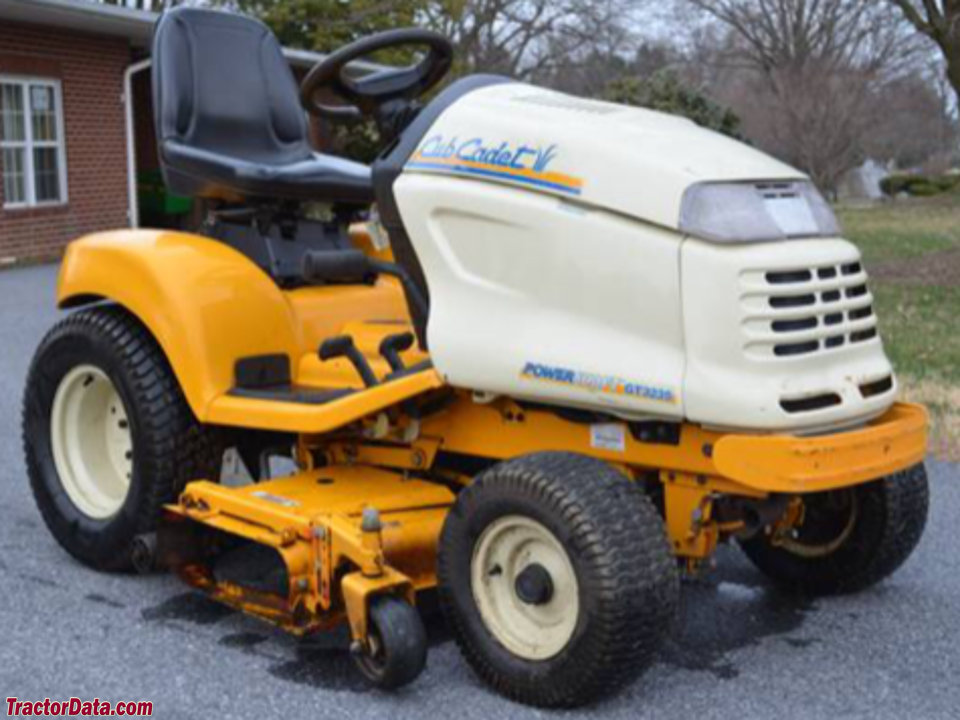 Cub Cadet GT 3235