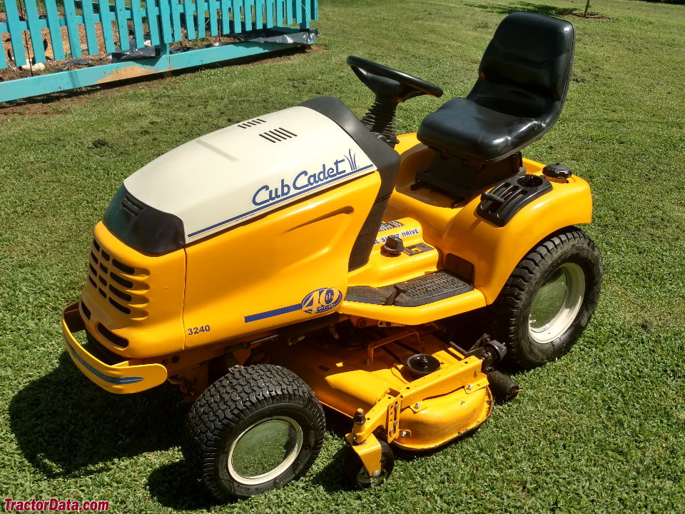 Cub Cadet 3240