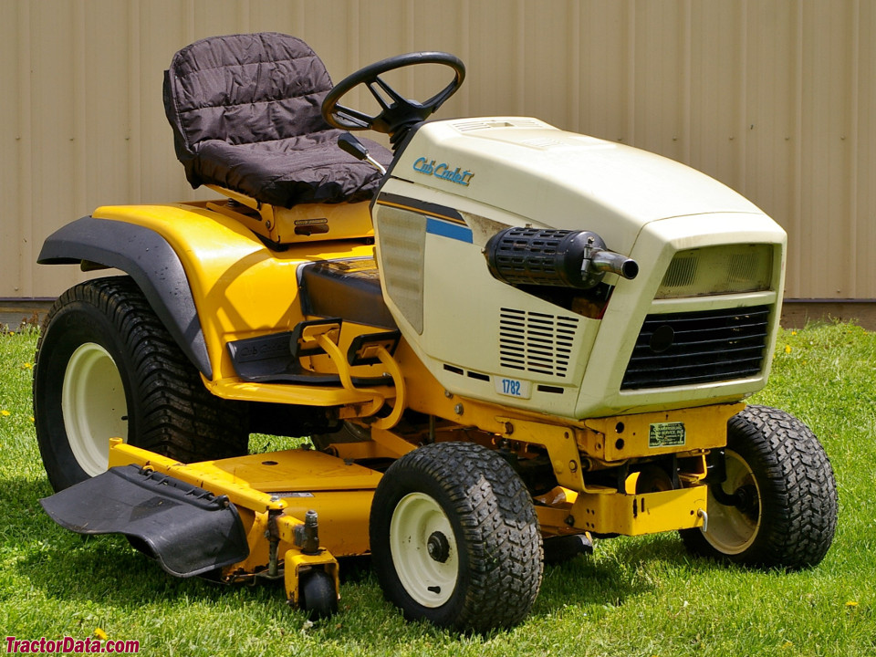 Cub Cadet 1782, right side.