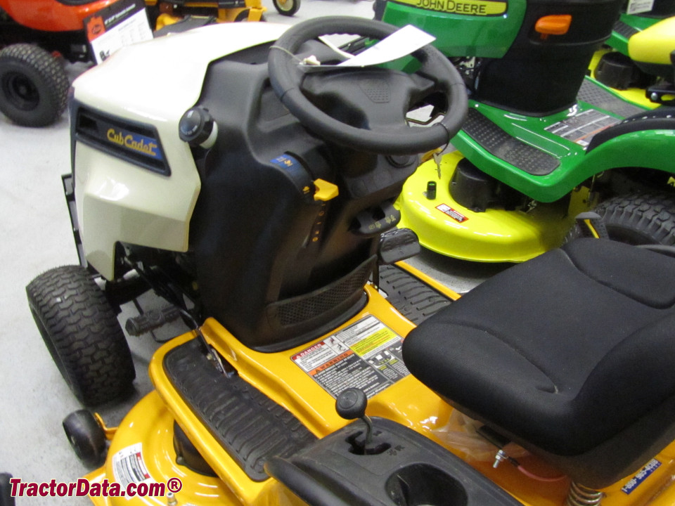 Cub Cadet LTX 1040 operator station and controls.