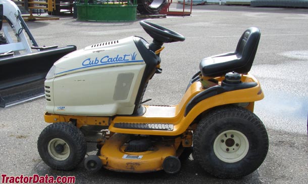 Tractordata Cub Cadet 1527 Tractor Photos Information Cub Cadet 1527 Left Profile