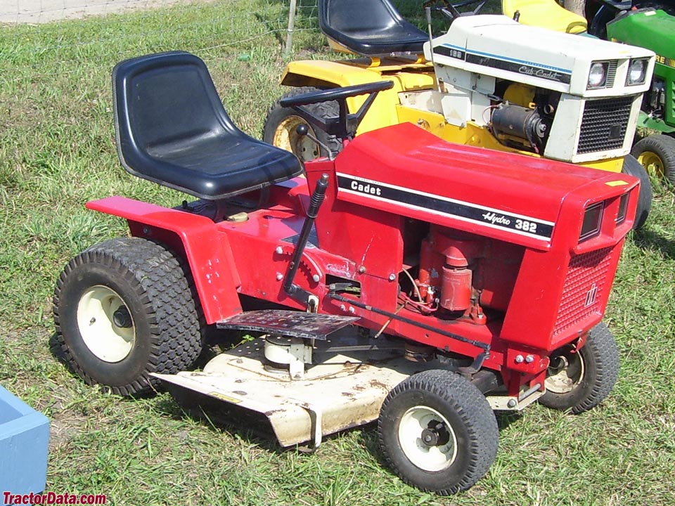 Cub Cadet 382