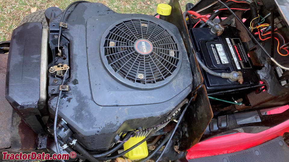 Massey Ferguson 2820 engine image