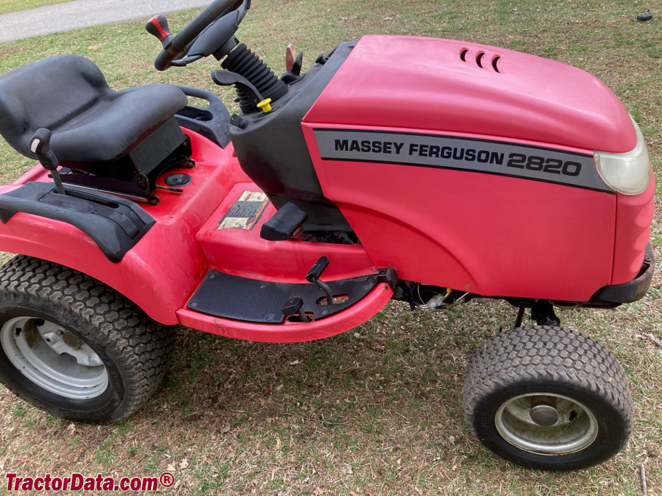 Massey Ferguson 2820