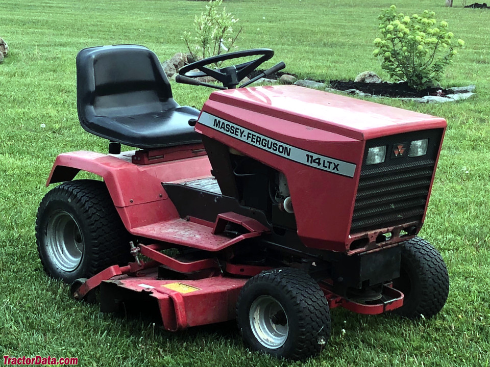 Massey Ferguson 114LTX