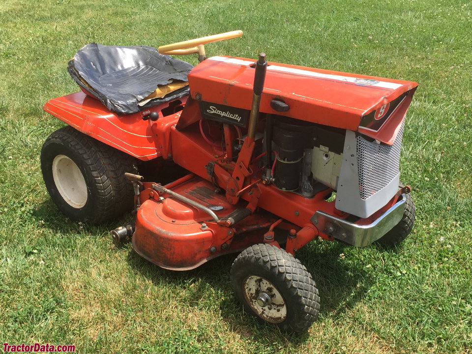 Simplicity Broadmoor 6HP with mower deck, right side.