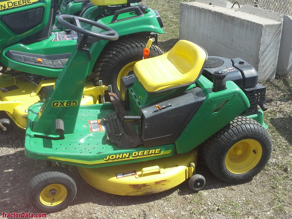 John Deere GX85