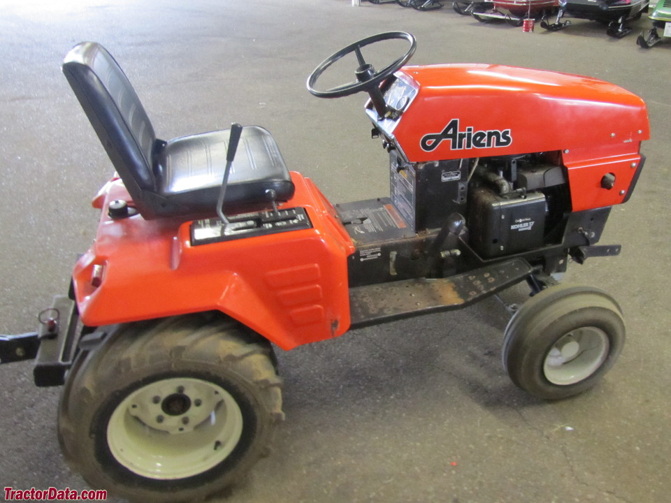 Ariens GT17 with plow.