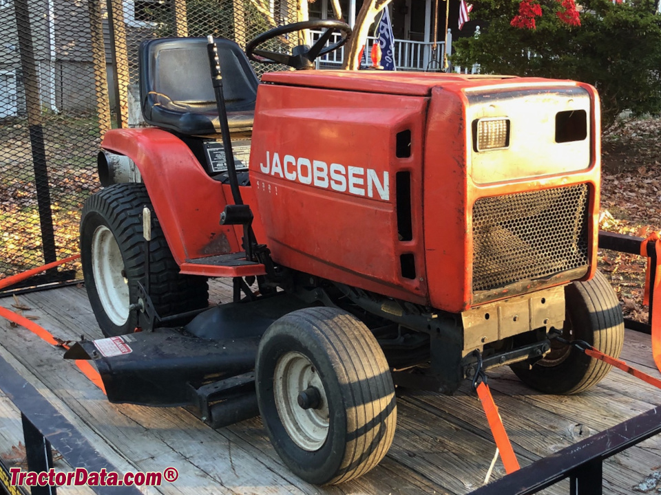Jacobsen 1000 53201 garden tractor with mower deck.