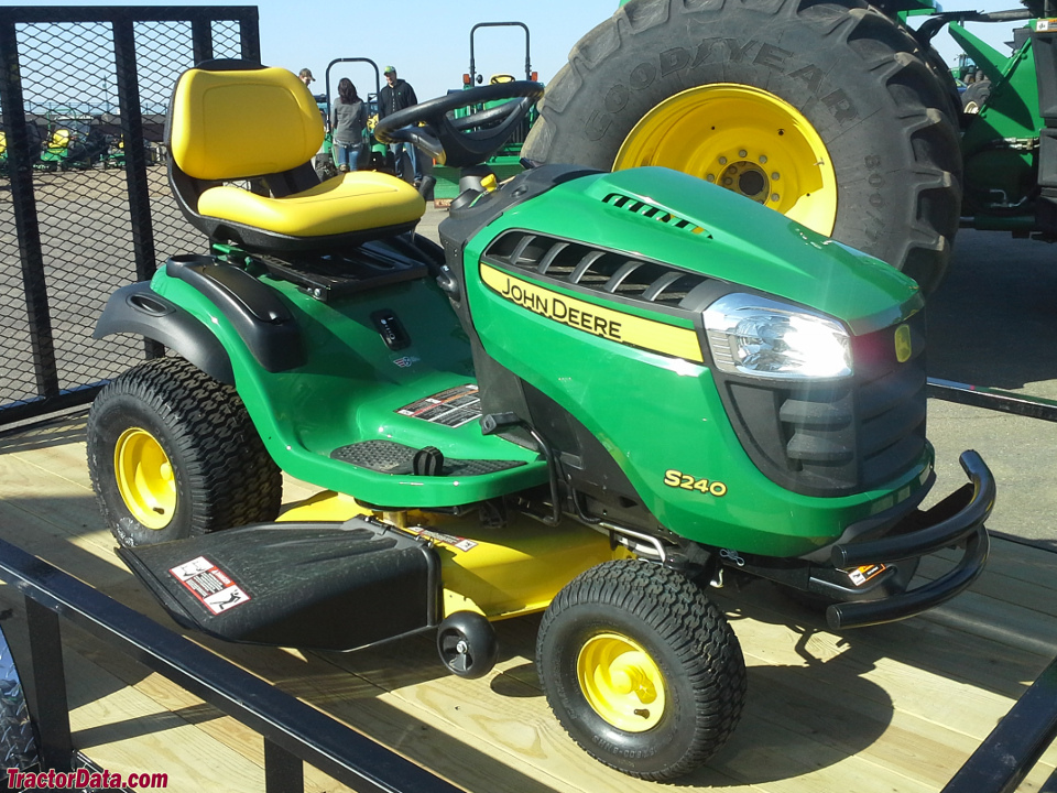 John Deere S240