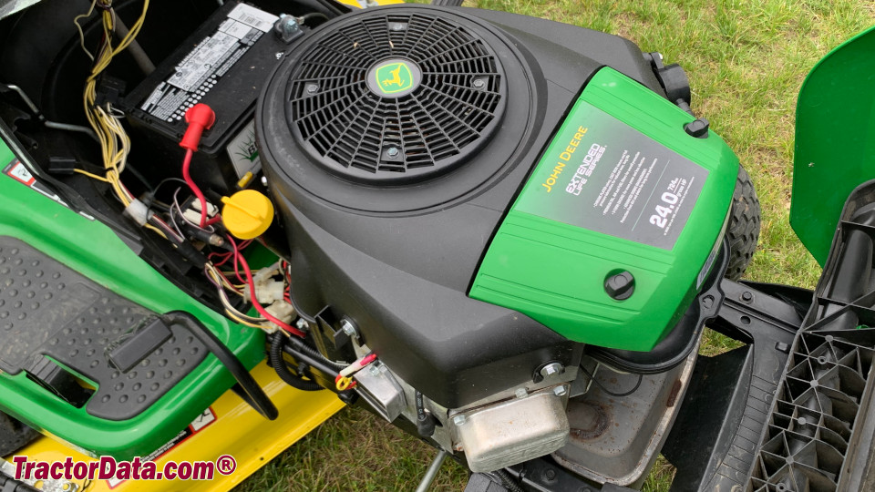 John Deere D155 engine image