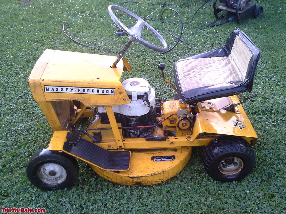 Massey Ferguson 24S Deluxe