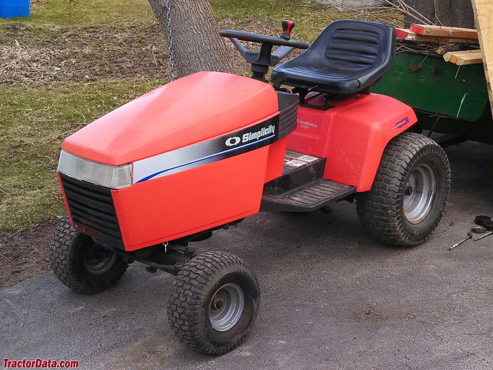 Simplicity Broadmoor 16H tractor photos information