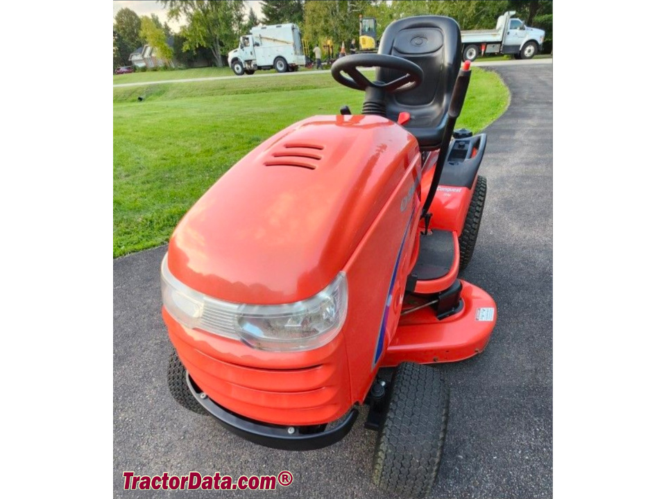 Simplicity Conquest 23/50 garden tractor.