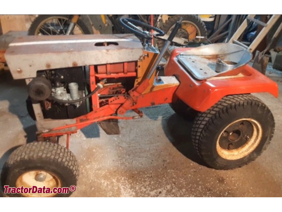 Simplicity Sovereign 3012 garden tractor, left side.