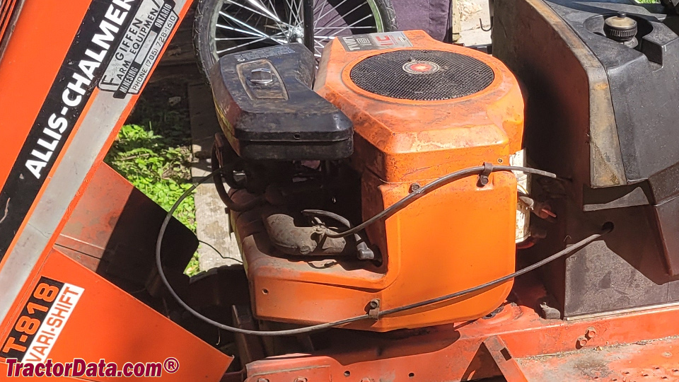 Allis Chalmers 818GT engine image