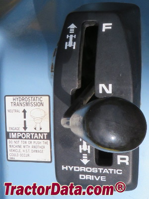Yamaha YT3600 transmission controls