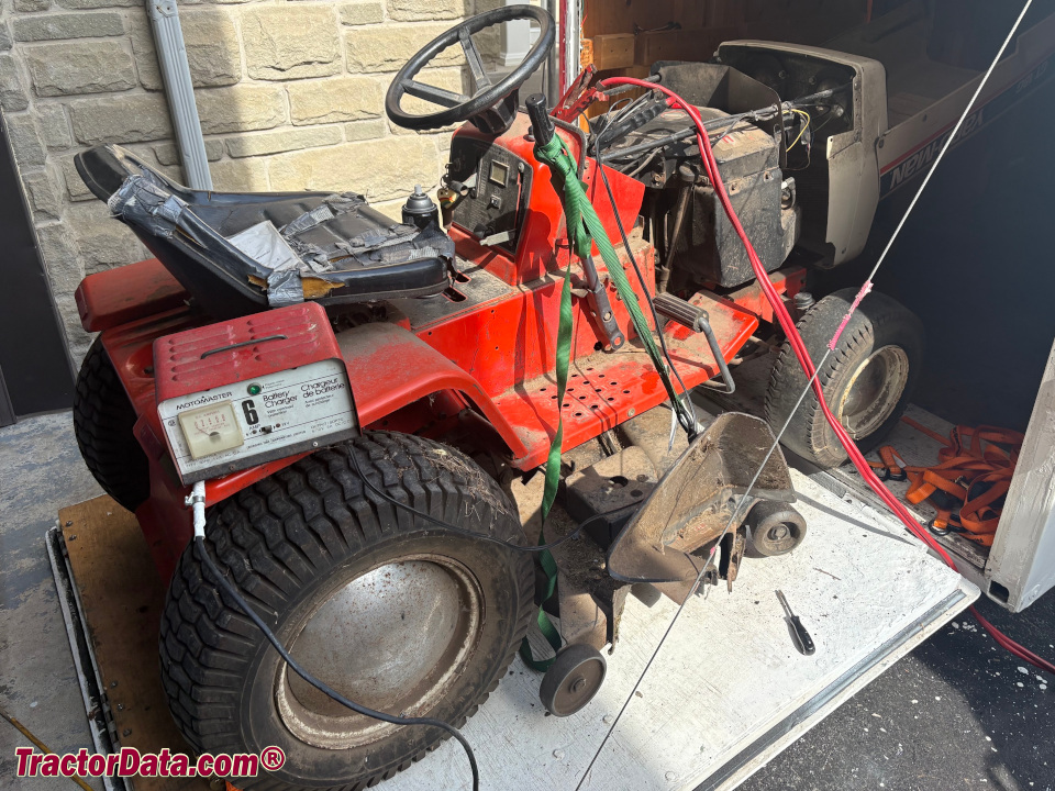 Yard-Man GT 18G garden tractor