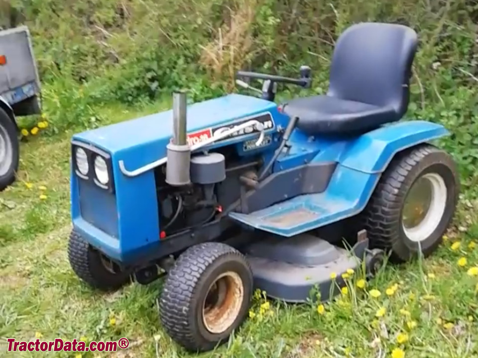Gilson 53028 garden tractor, left side.