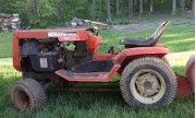 Gilson 53071 S-Twin lawn tractor photo