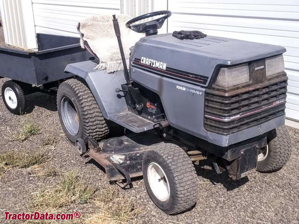 Sears Craftsman 917.25596 garden tractor.