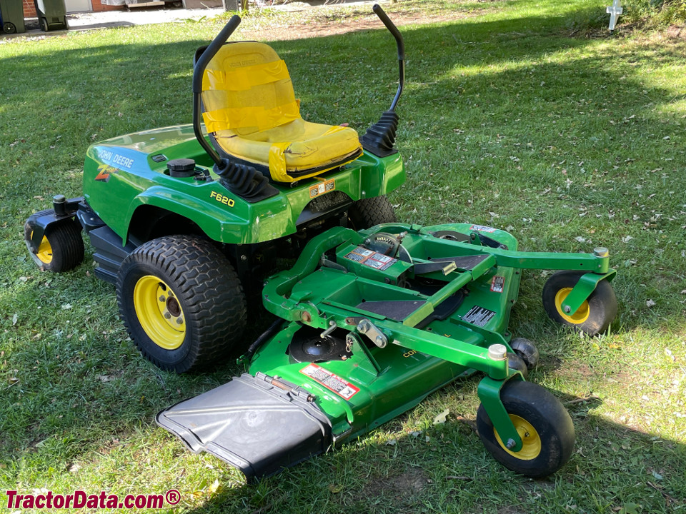 John Deere F620