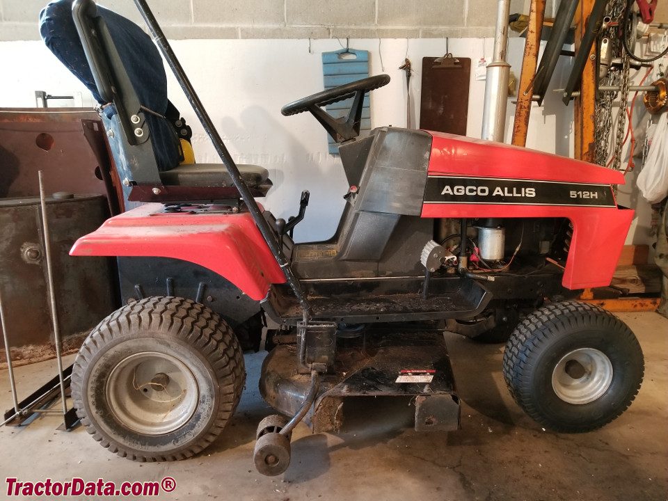 AGCO-Allis 512H, right side.