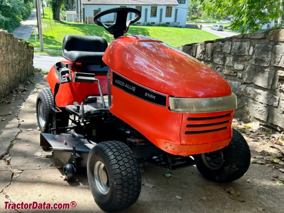 AGCO Allis 514H lawn tractor.