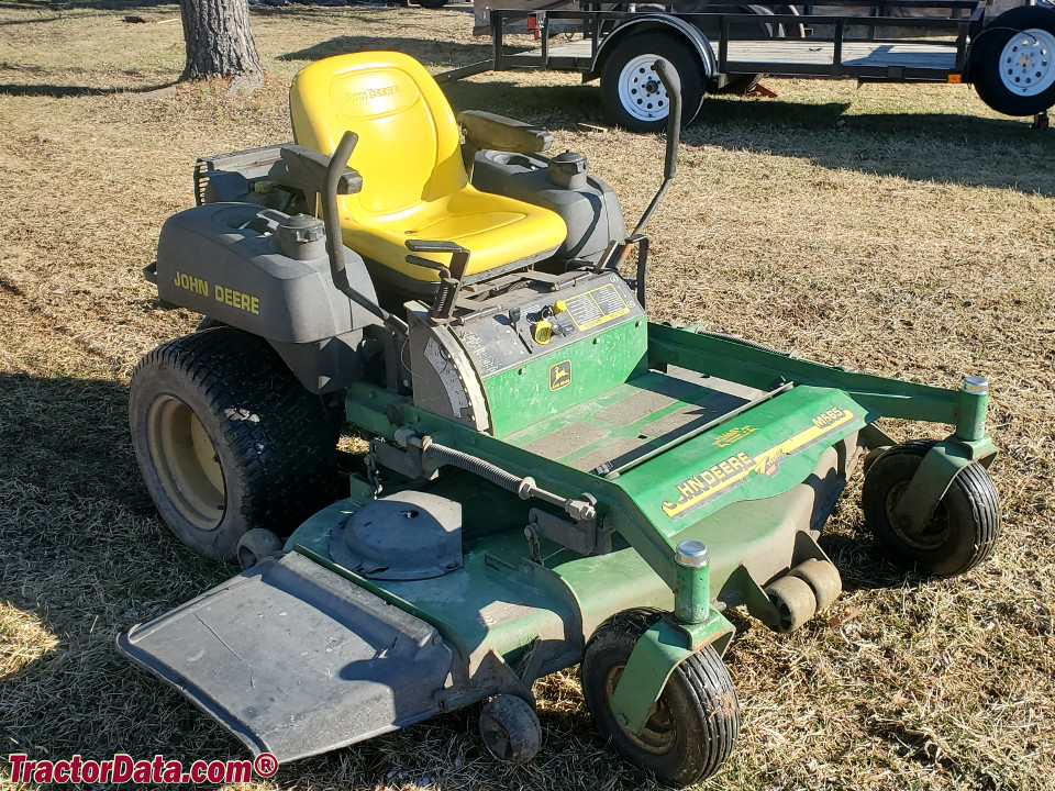 John Deere M665