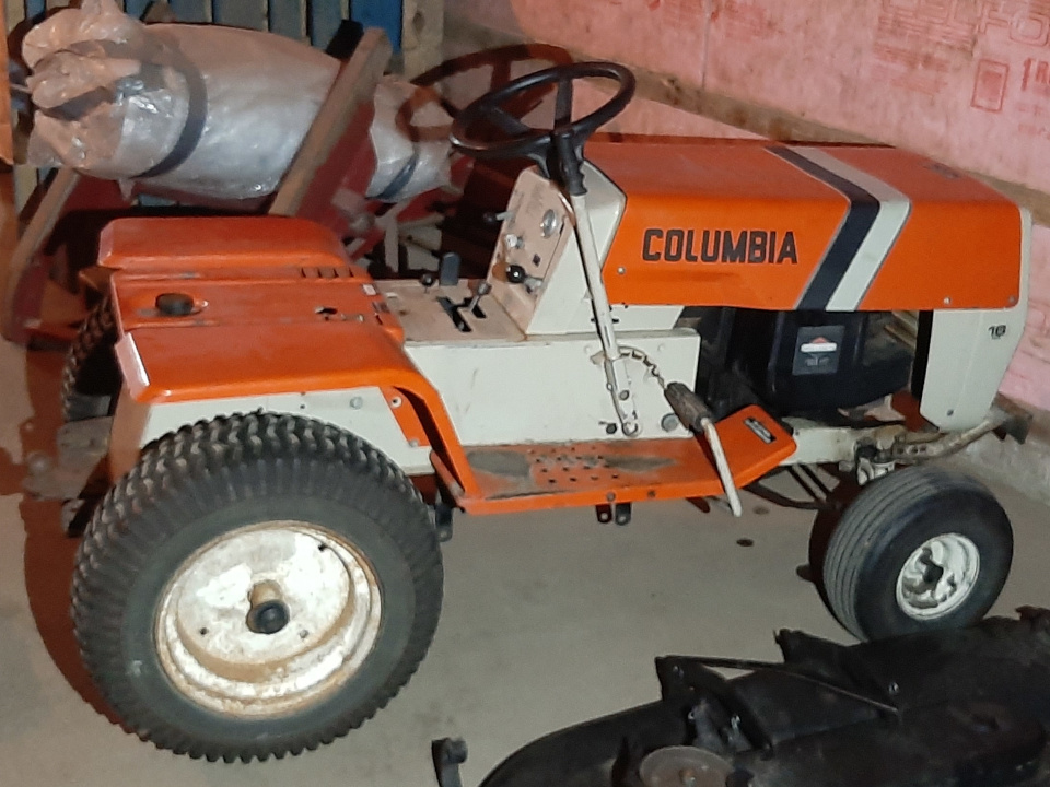 Columbia (MTD) 824 garden tractor, right side.