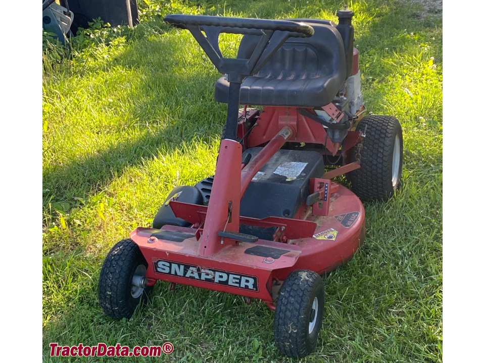 Snapper 281123BVE riding lawn mower.